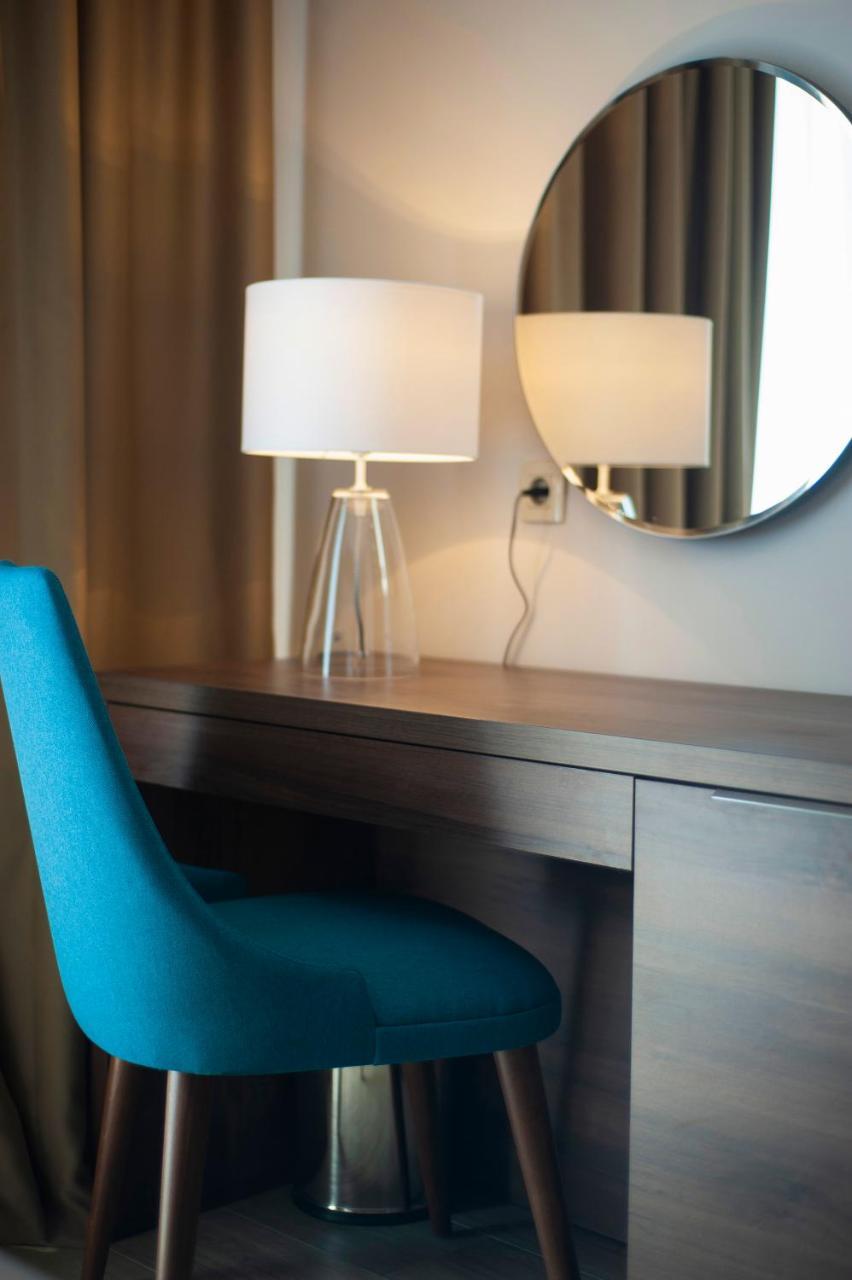 Twelve By Aycon Hotel 4*