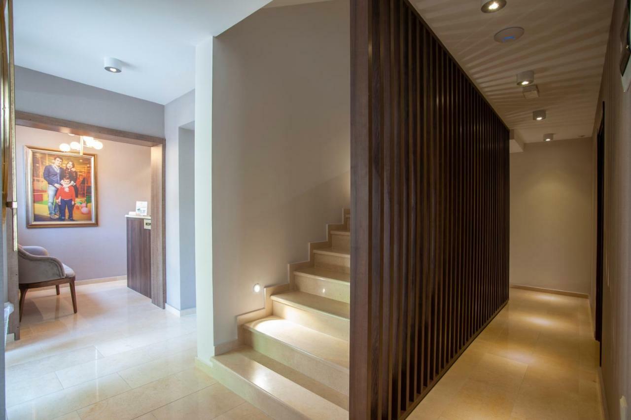 Hotel Twelve By Aycon
