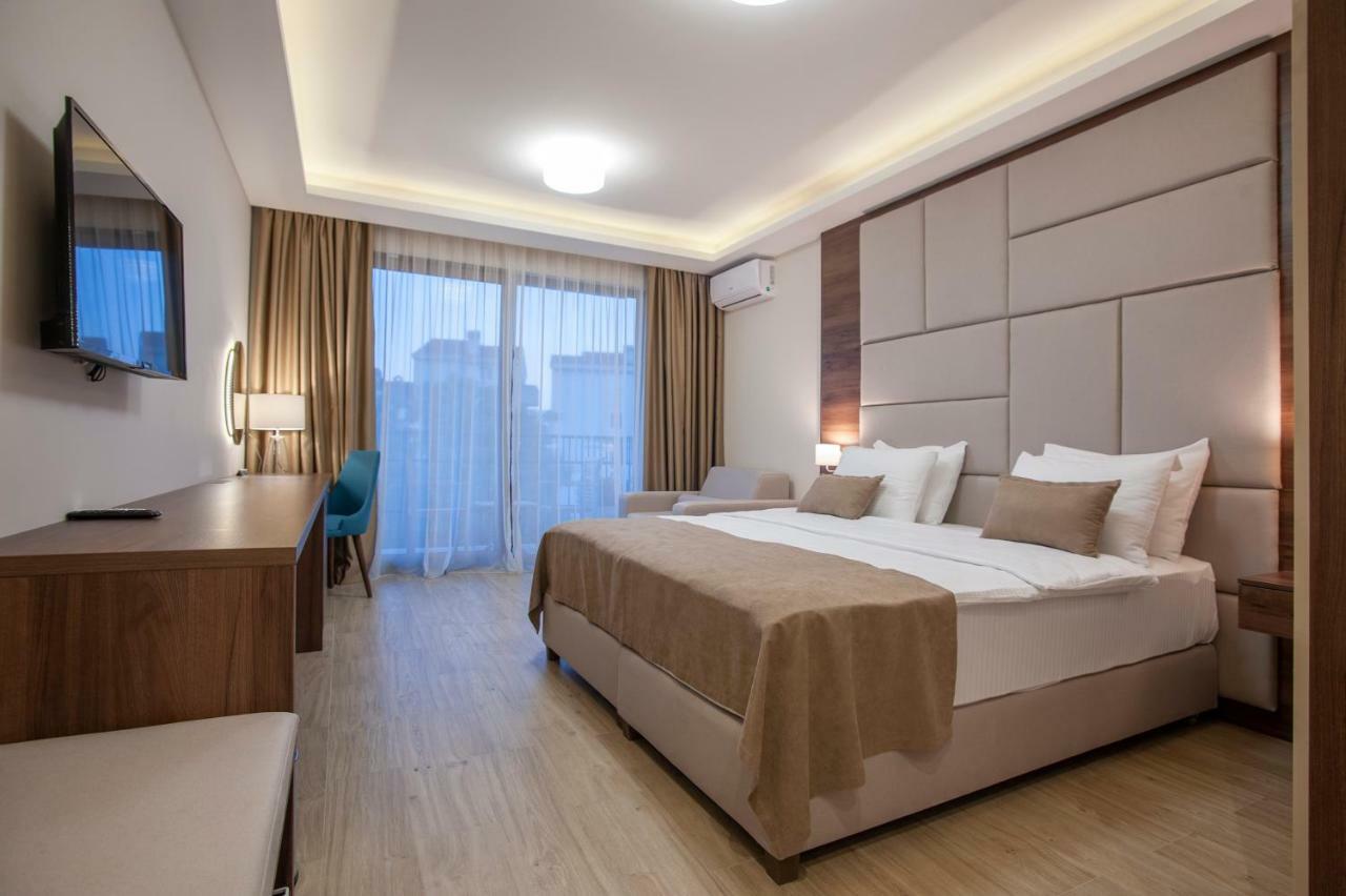 Twelve By Aycon Hotel