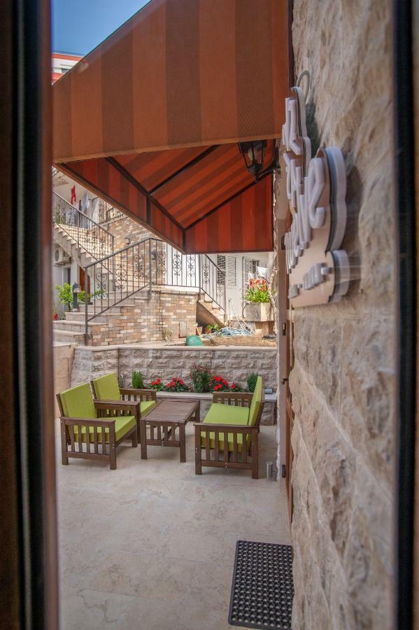 Twelve Hotel Budva